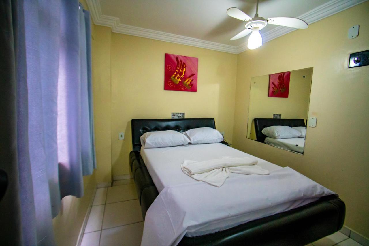 Hotel Piramide Rodoviaria Salvador Buitenkant foto