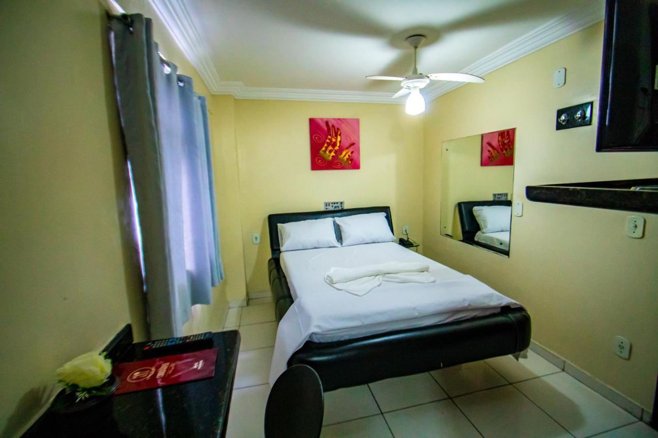 Hotel Piramide Rodoviaria Salvador Buitenkant foto